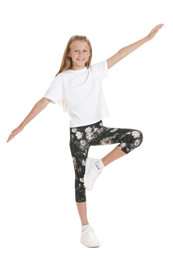 DARK-ROSE-CAPRI-KIDS-3-Lanuma.jpg DARK ROSE CAPRI KIDS 3 Lanuma