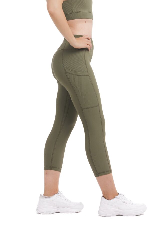 carlotta-capri-4-Lanuma.jpg carlotta capri 4 Lanuma