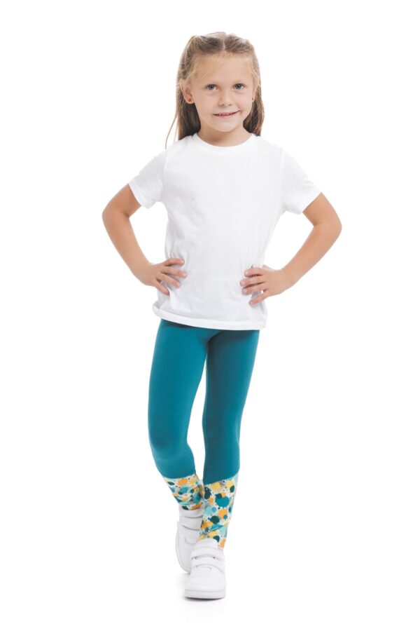 BONITA-KIDS-1 – Lanuma Turkizne otroške pajkice Bonita kids z živahnim vzorčkom na dnu hlačnic in na pasu