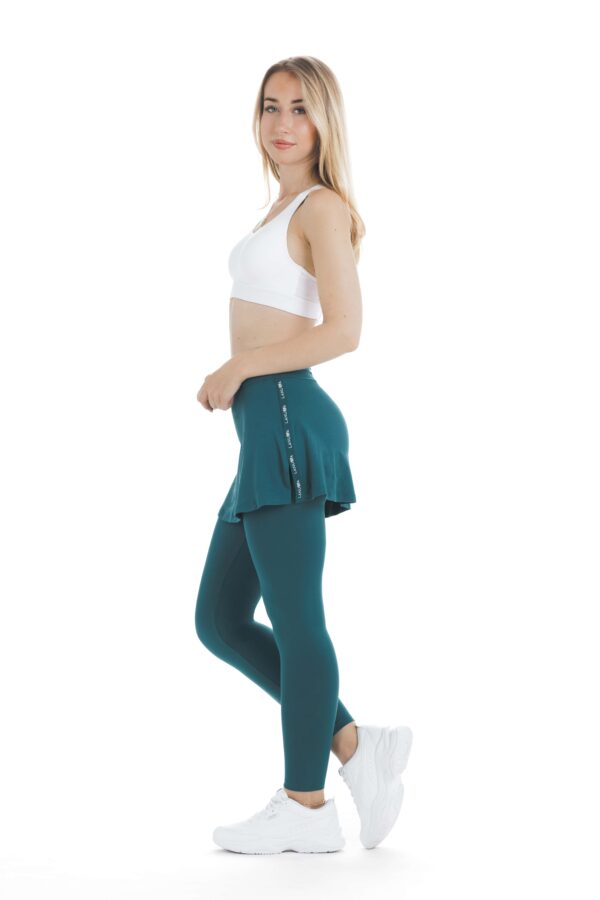 SKORT SAFIRA LONG 2 – LANUMA Skort Safira long- enobarvno krilo z všitimi pajkicami v zeleno turkizni barvi