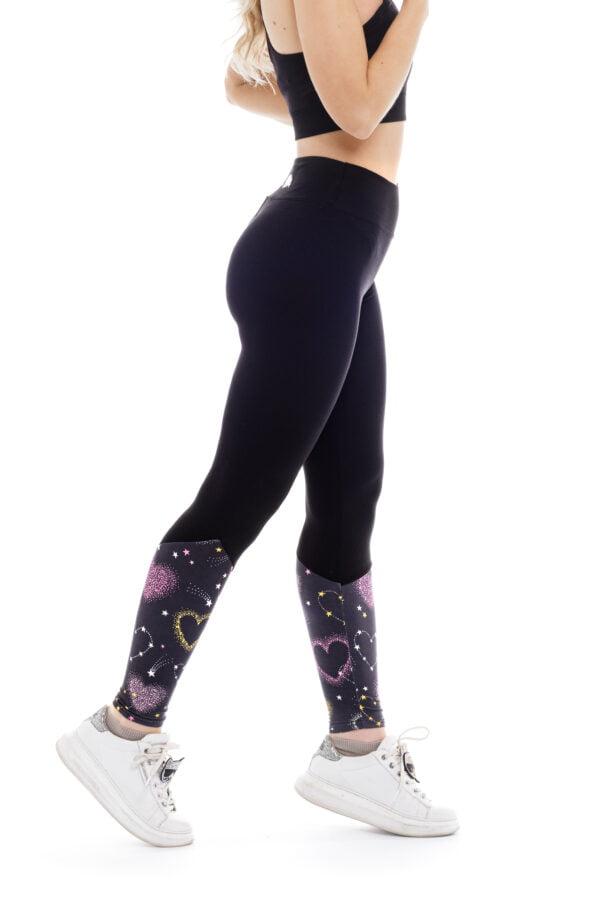 Temne dolge pajkice Sweetheart z vzorčkom srčkov na dnu hlačnic za odrasle