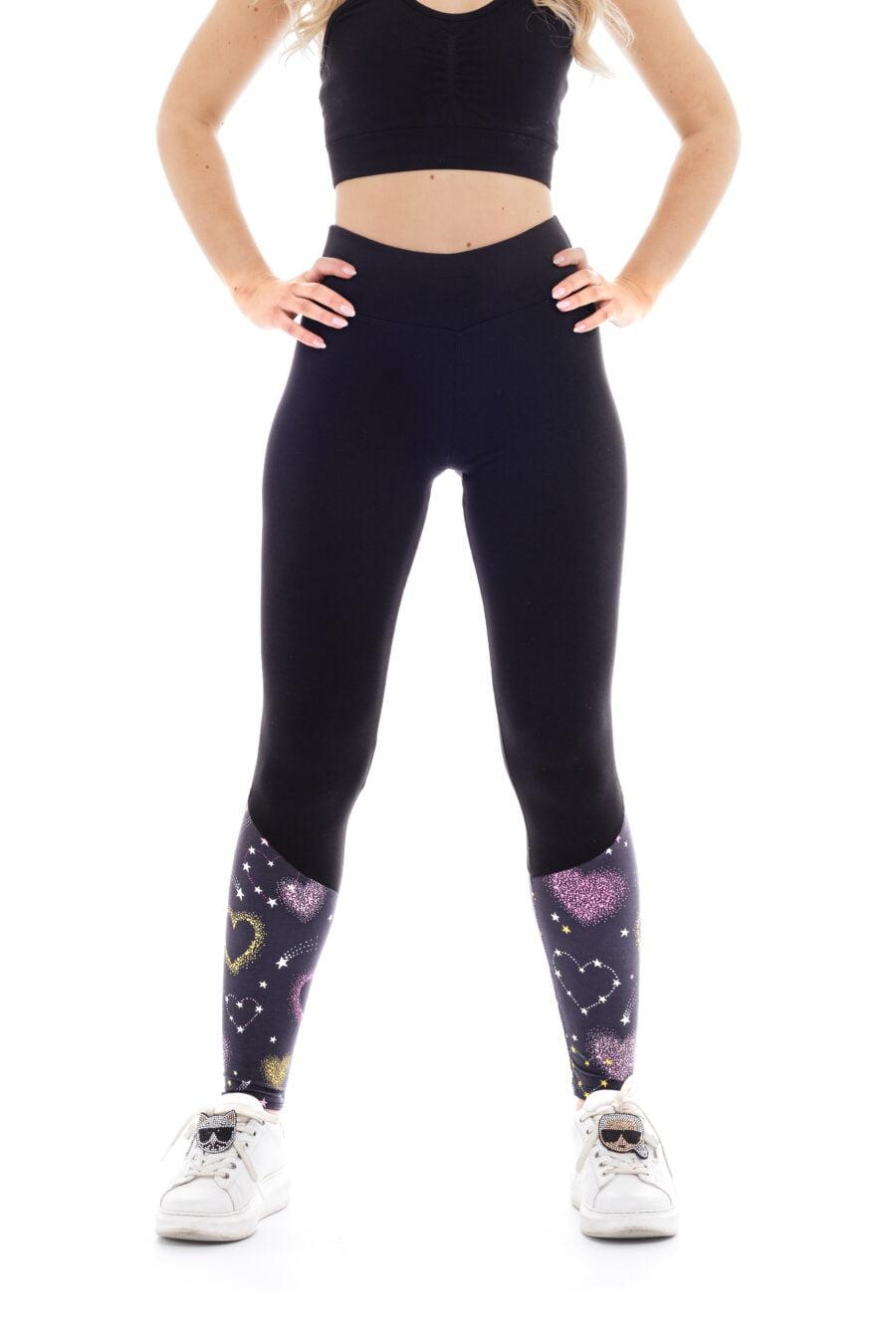 Temne dolge pajkice Sweetheart z vzorčkom srčkov na dnu hlačnic za odrasle