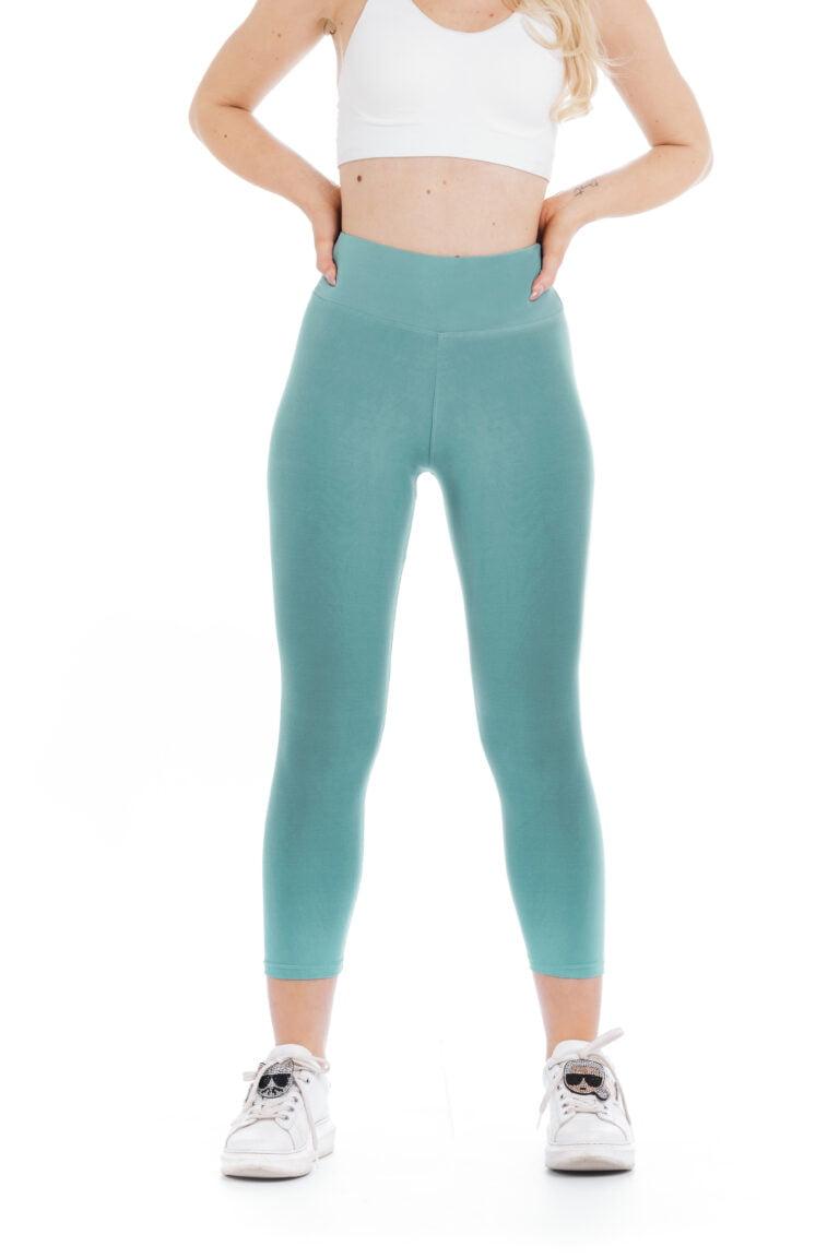 Enobarvne capri pajkice Tiffany svetlo zelene barve