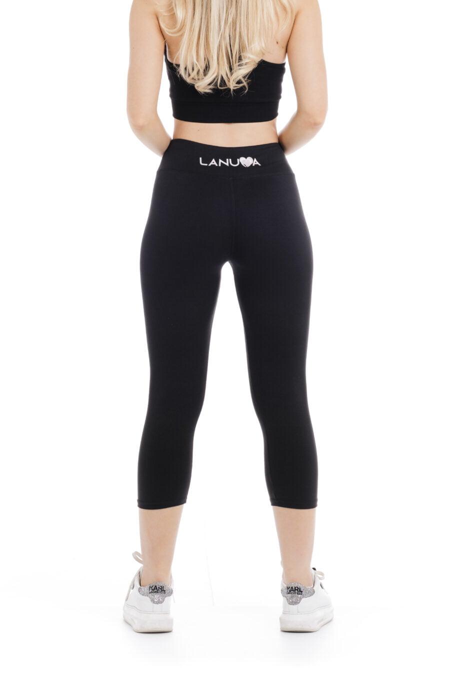 Enobarvne capri pajkice Black v črni barvi za odrasle