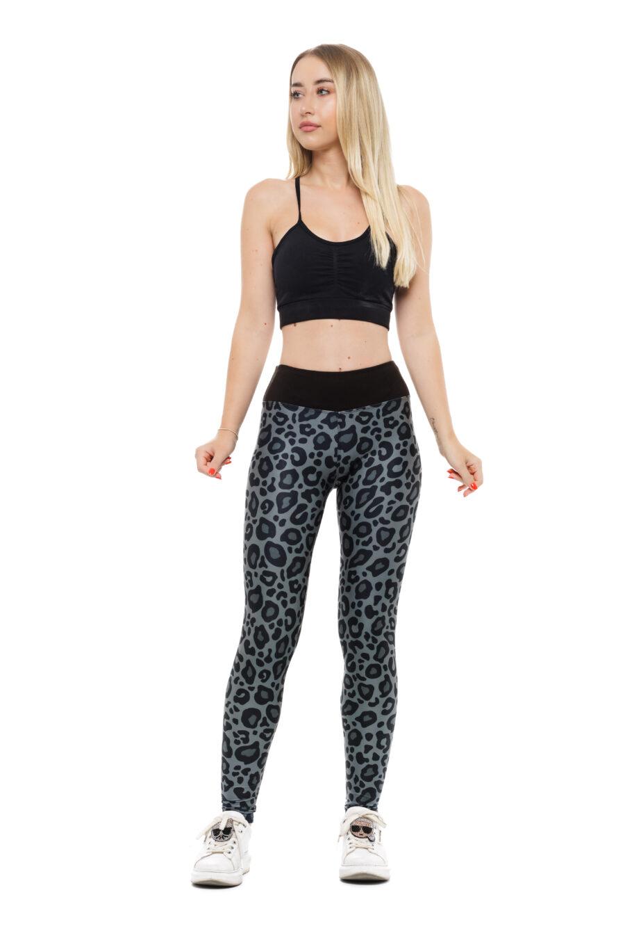 Dolge pajkice Maluma s sivim leopardjim vzorcem