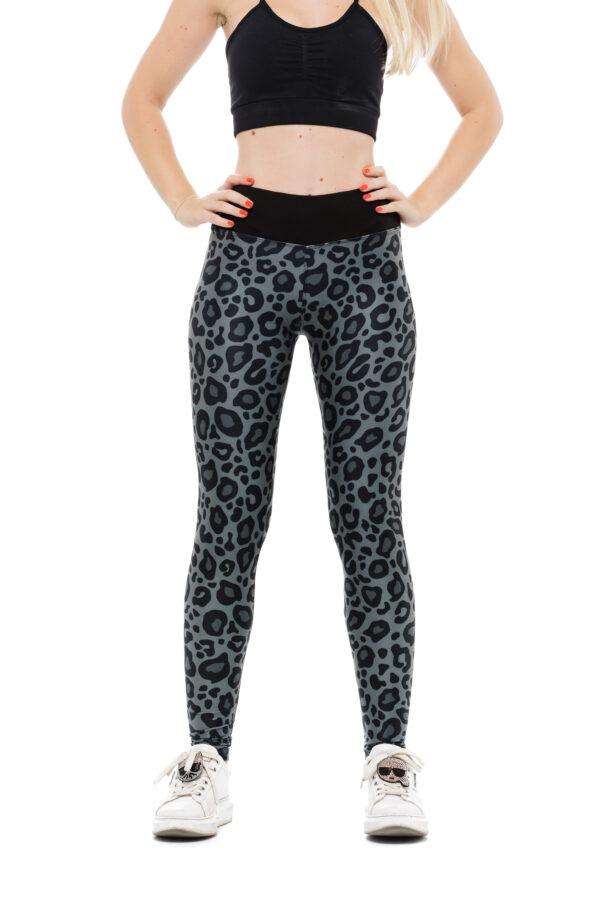 Dolge pajkice Maluma s sivim leopardjim vzorcem