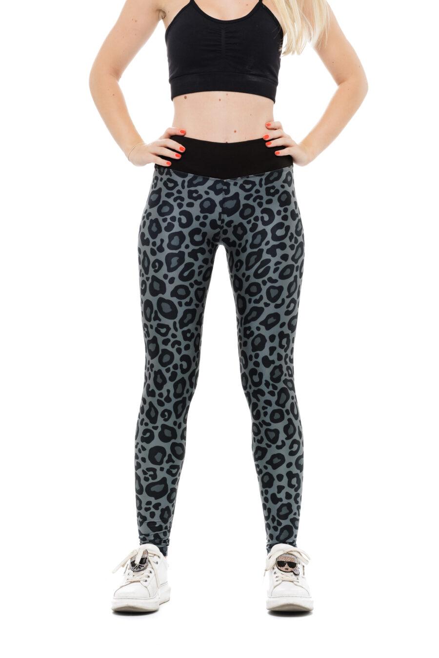 Dolge pajkice Maluma s sivim leopardjim vzorcem