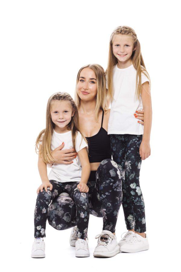 dark-rose-matchy-matchy-4-4 – Lanuma Unikatne temne pajkice Dark rose z vzorčkom belih vrtnic za odrasle in otroke