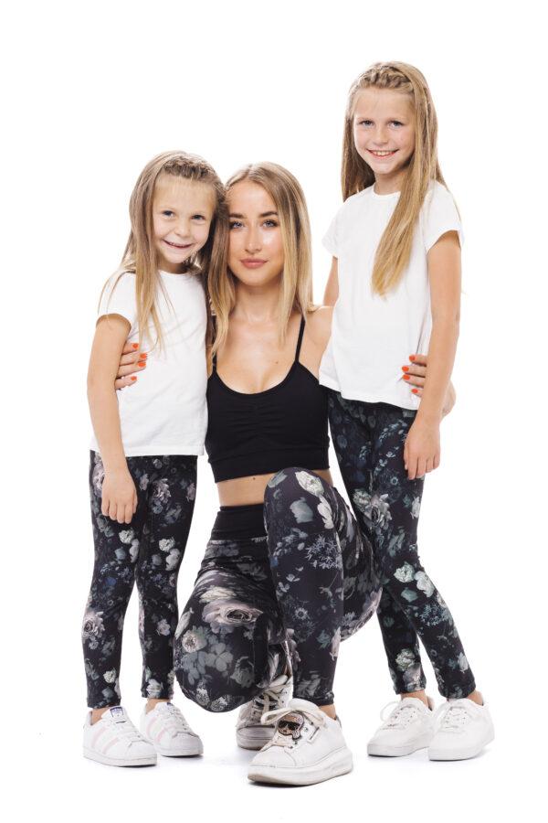 dark-rose-matchy-matchy-2 – Lanuma Unikatne temne pajkice Dark rose z vzorčkom belih vrtnic za odrasle in otroke