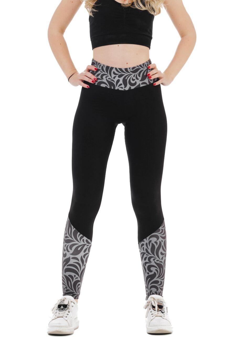 Temne dolge pajkice Mallas z risanim srebrnim vzorčkom na hlačnicah in na pasu za odrasle