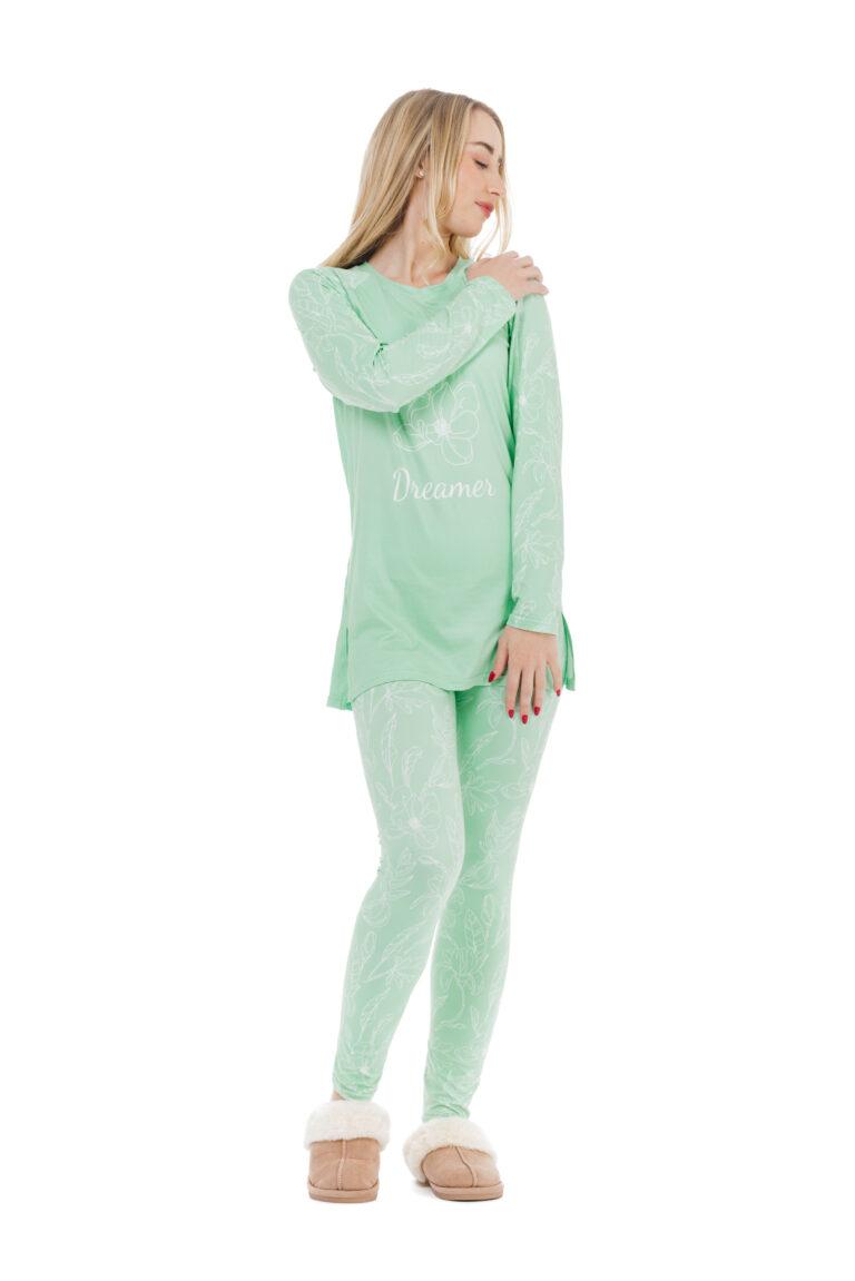 Udobna dvodelna pižama Dreamer zelena barva - napis dreamer