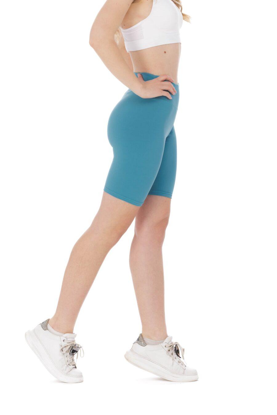 Enobarvne kratke pajkice Sky v svetlo modri barvi