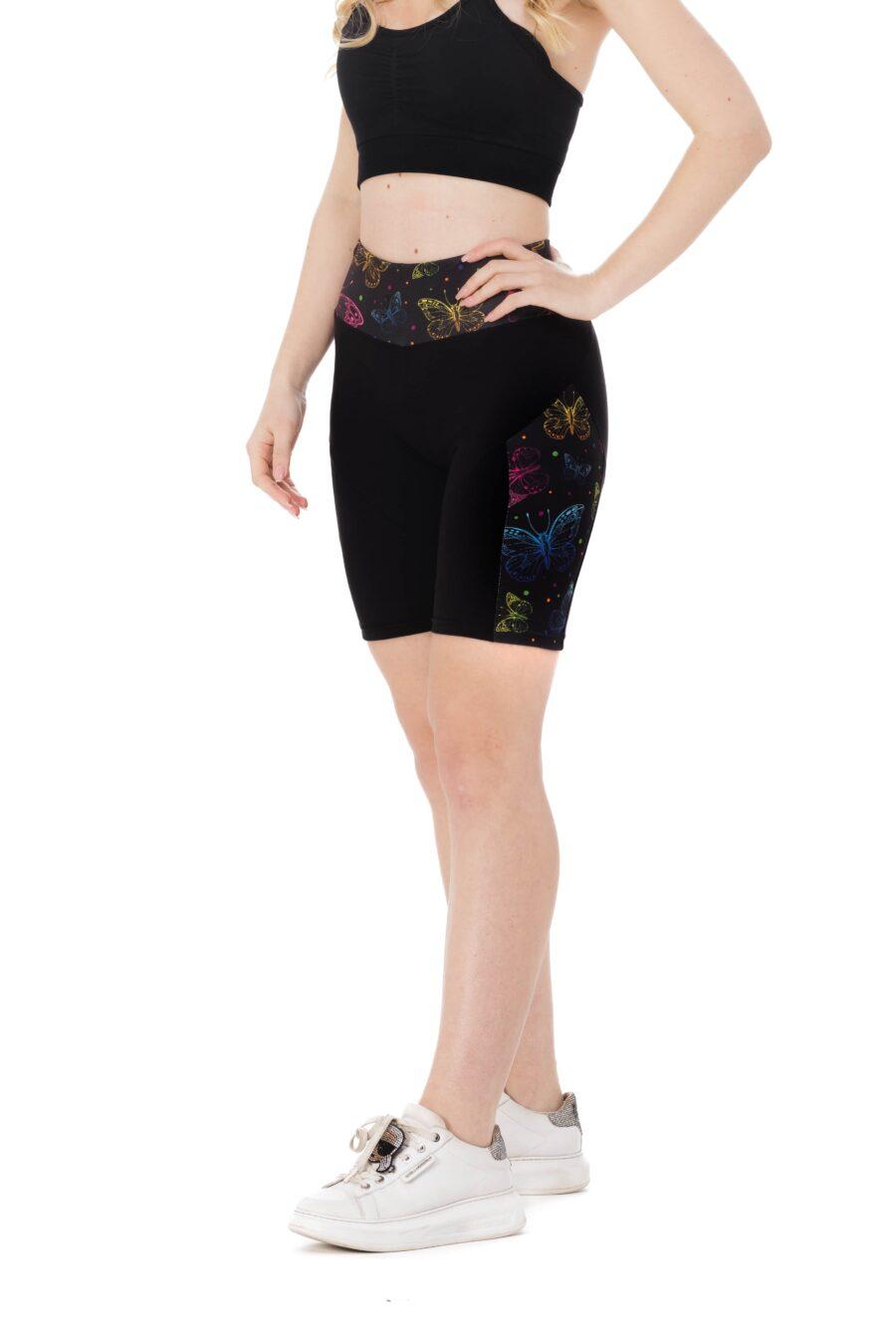 Črne kratke pajkice Mariposy s pisanim vzorčkom metuljev