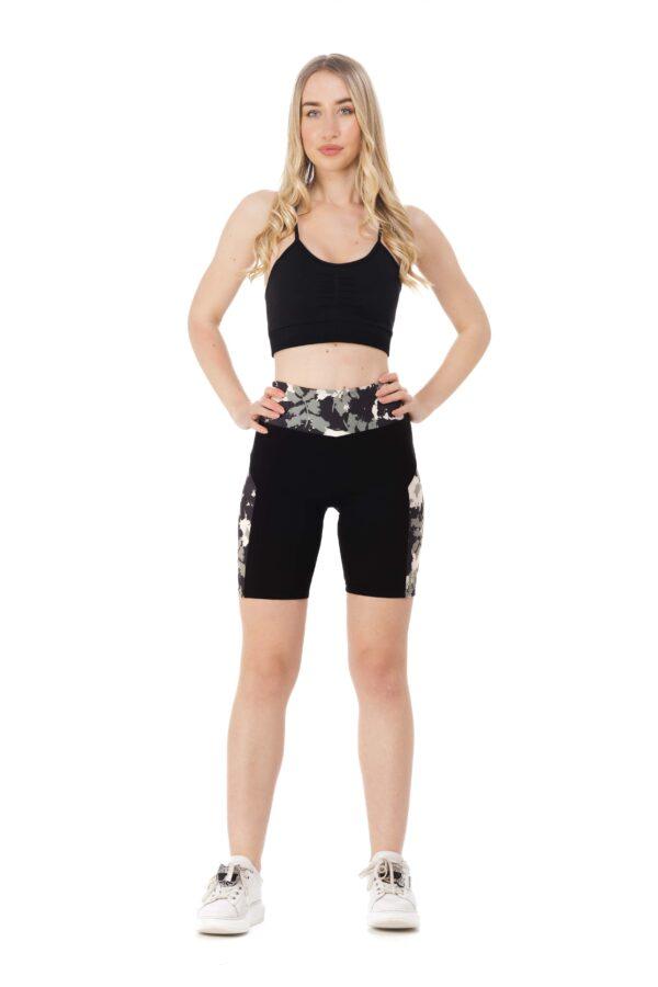 dark-amazony-shorts-5 – Lanuma Črne kratke pajkice Dark Amazony s stranskim vzorcem listov