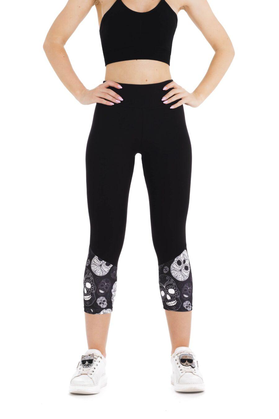 Črne capri pajkice Craneo z vzorcem lobanj