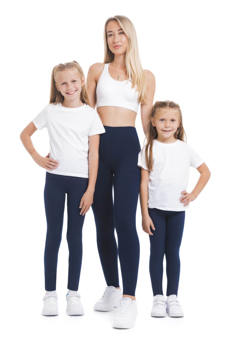 Enobarvne pajkice Navy v mornarsko modri barvi za odrasle in otroke