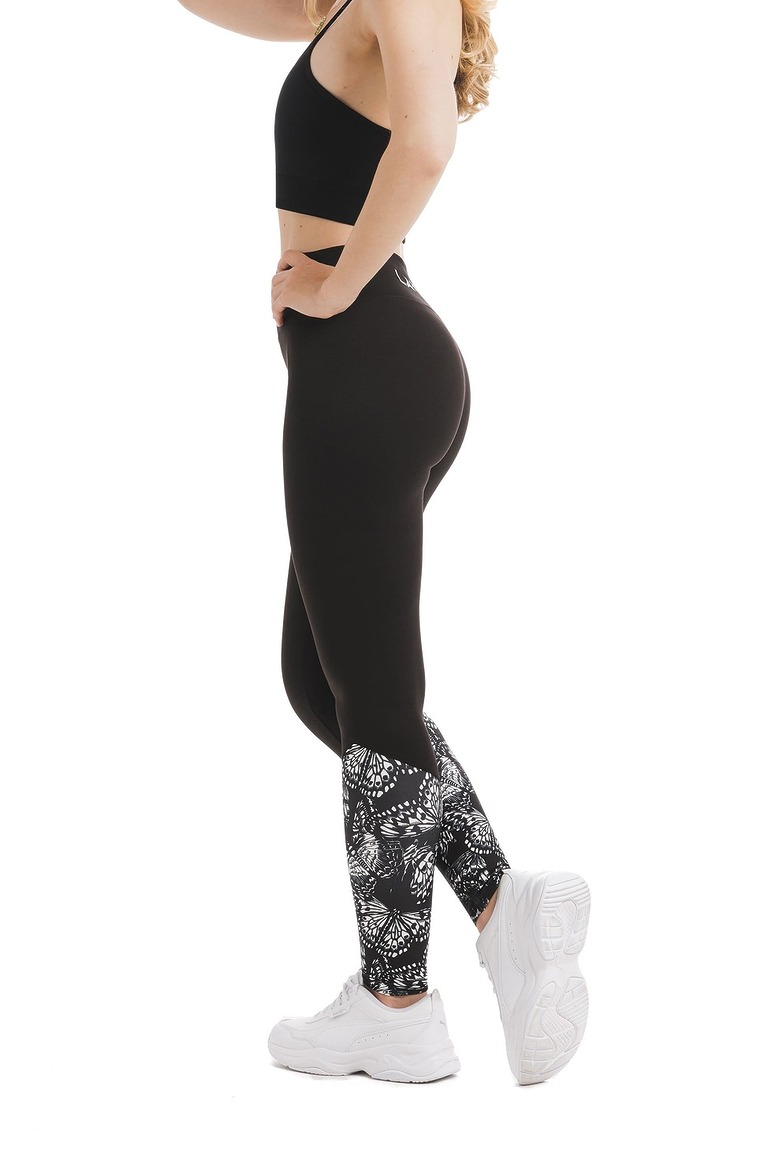 Črne dolge pajkice Brezza z belimi abstraktnimi metulji na dnu hlačnic