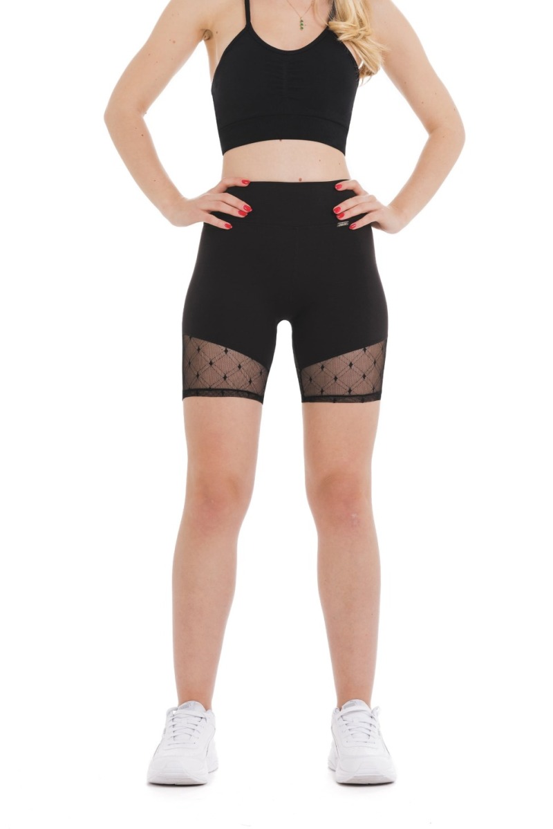 esencia shorts 1 Lanuma popravljeno izrez min