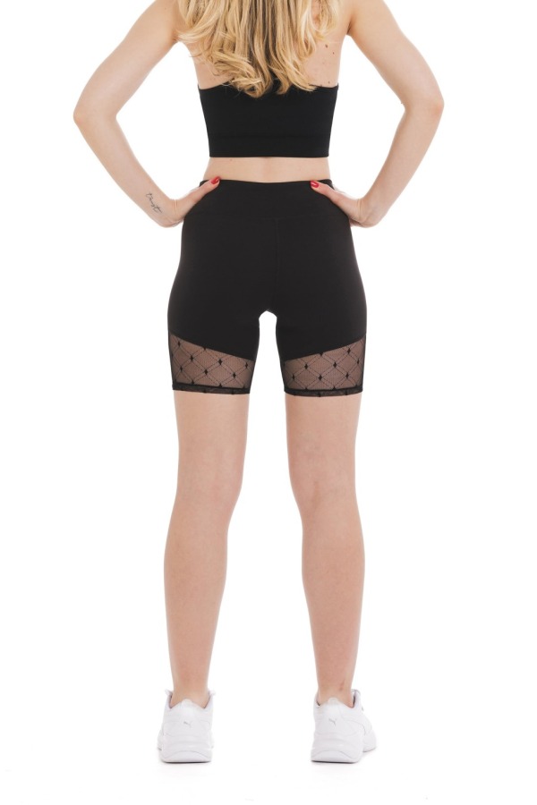 esencia shorts 2 Lanuma popravljeno izrez min