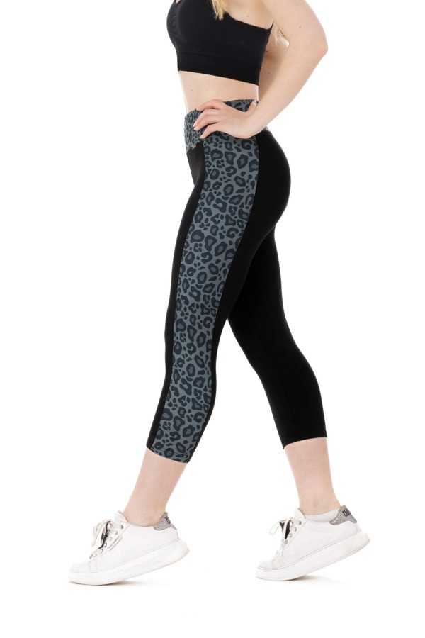Črne capri pajkice Bella s stranskim sivim leopardjim vzorcem