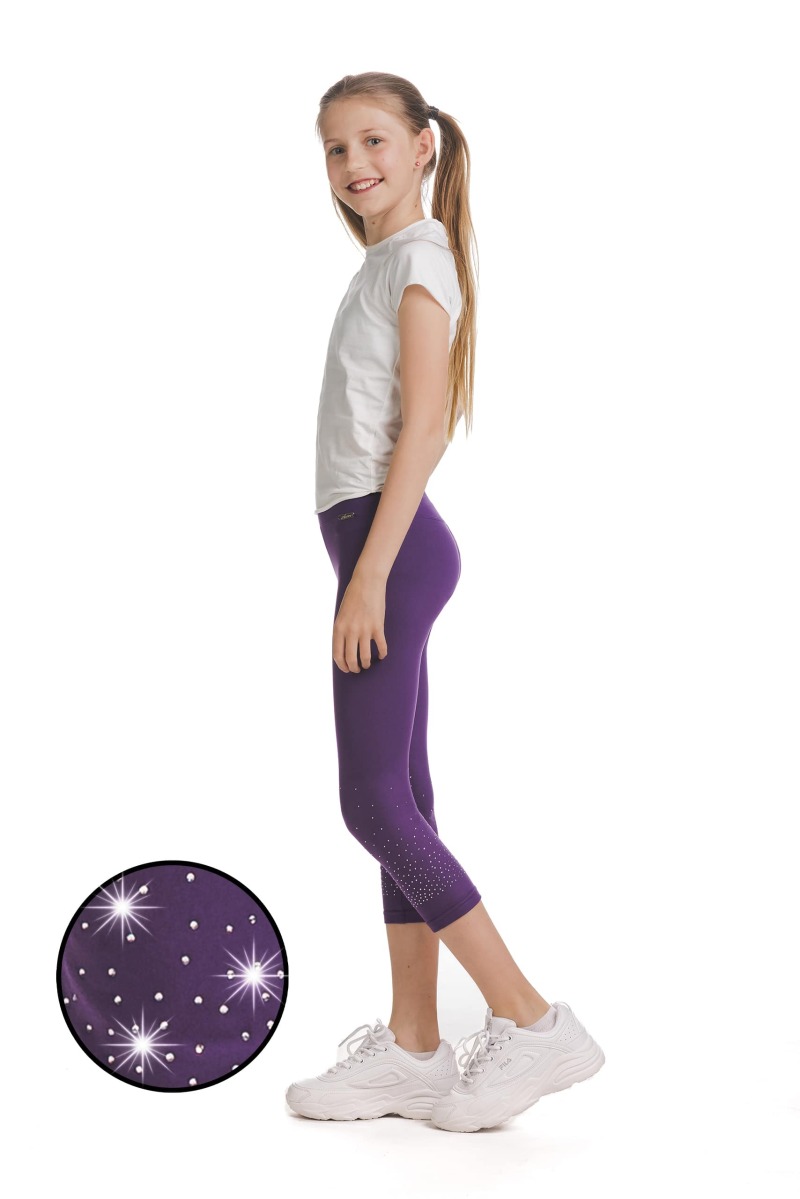 Vijolične capri kids pajkice Narela s svetlečimi detajli v obliki pik na spodnjem delu hlačnic