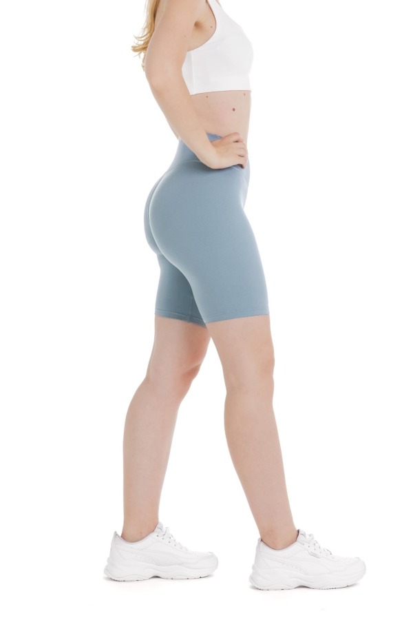 Enobarvne shorts pajkice v mehki modro-sivi barvi