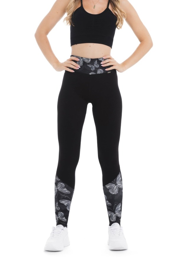 Črne dolge pajkice Farfalla z visokim pasom in vzorcem metuljev na pasu ter spodnjem delu hlačnic Črne dolge pajkice Farfalla z visokim pasom in vzorcem metuljev na pasu ter spodnjem delu hlačnic