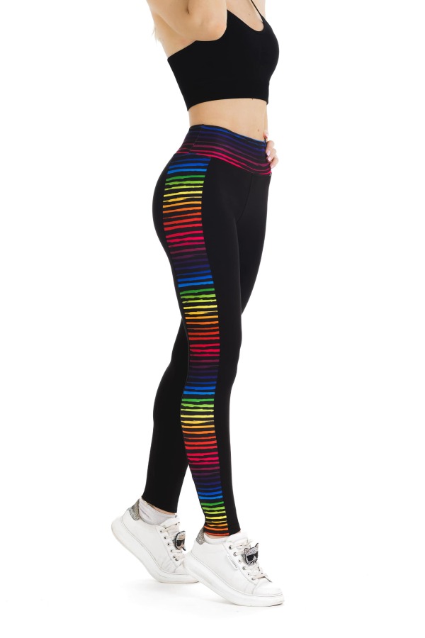 Črne dolge pajkice Belleza z živahnim mavričnim vzorčkom ob strani hlačnic in na pasu Črne dolge pajkice Belleza z živahnim mavričnim vzorčkom ob strani hlačnic in na pasu