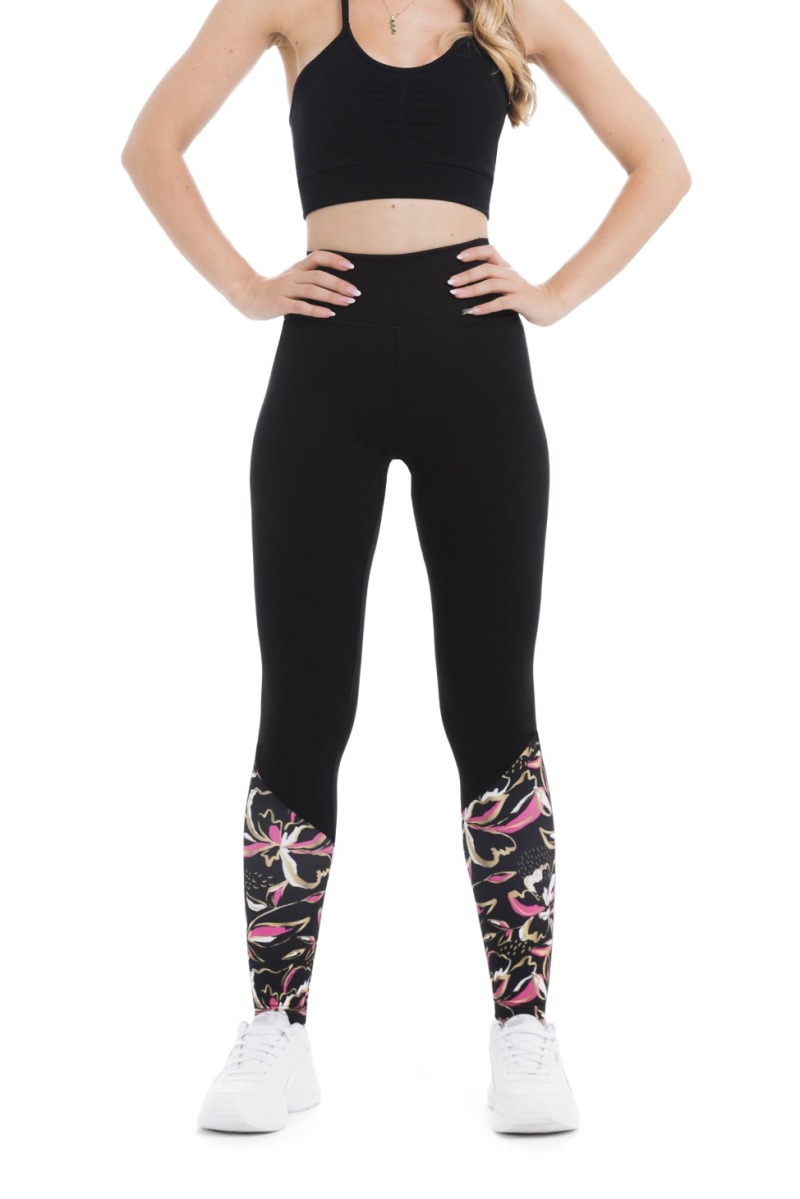 Črne dolge pajkice Brio z zlato-roza vzorcem rož na dnu hlačnic