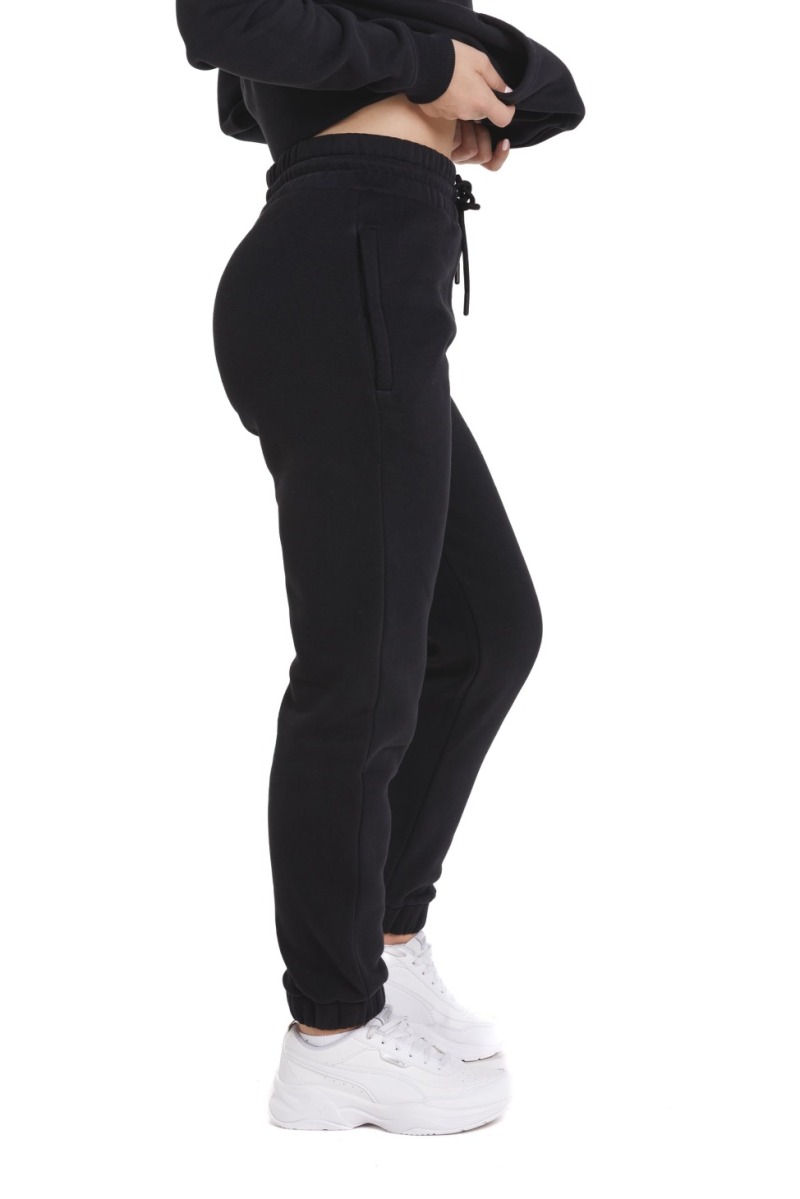noira jogger 3
