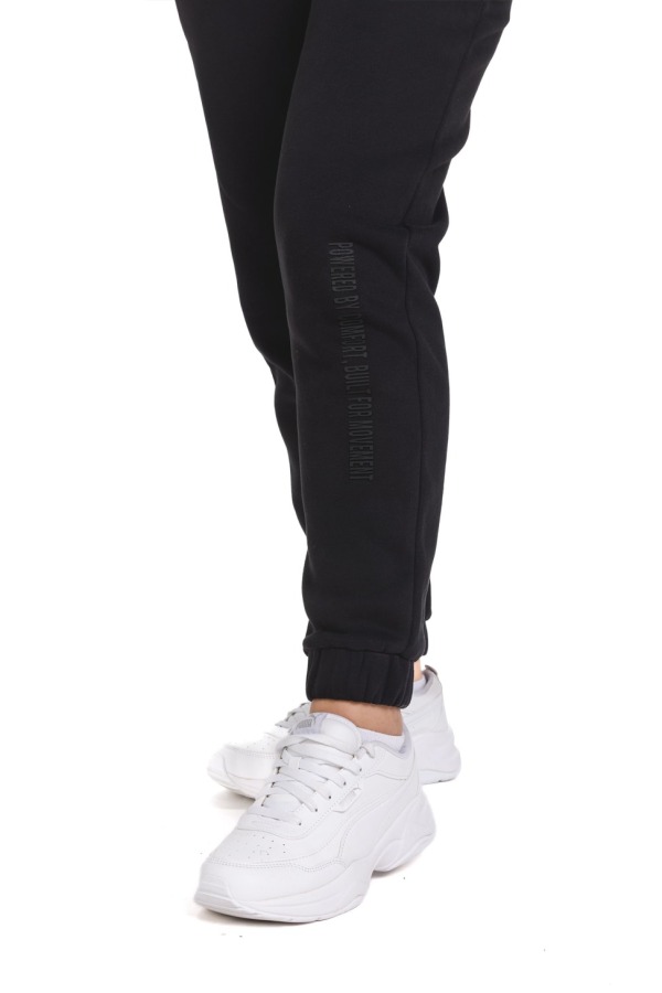 noira jogger 4