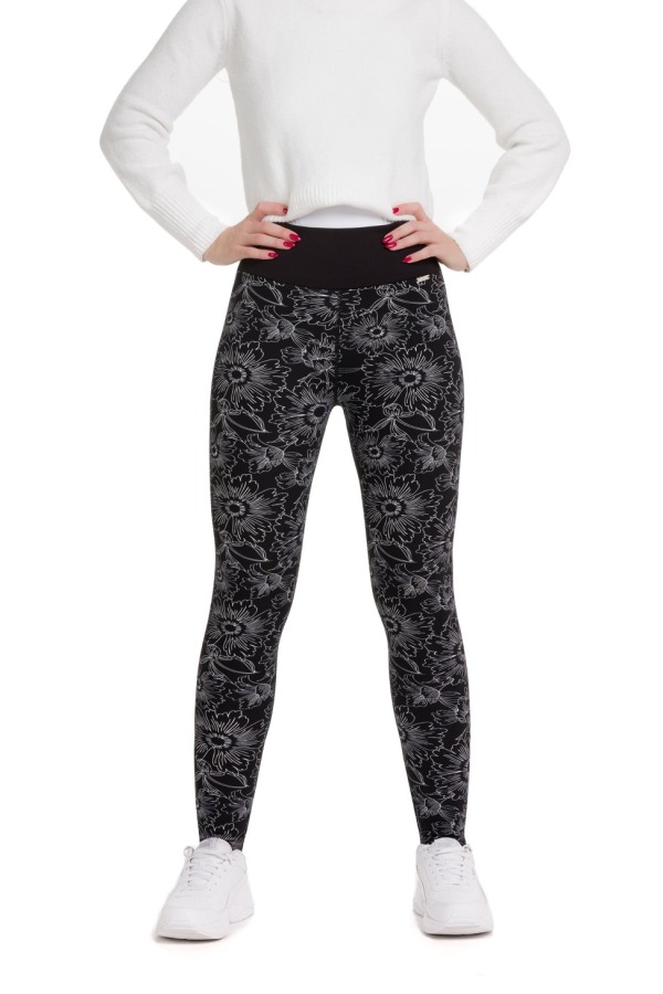 Lanuma ženske podložene thermo pajkice Myra v črni barvi z belim cvetličnim vzorcem – elegantne, mehke in idealne za zimske dni.
