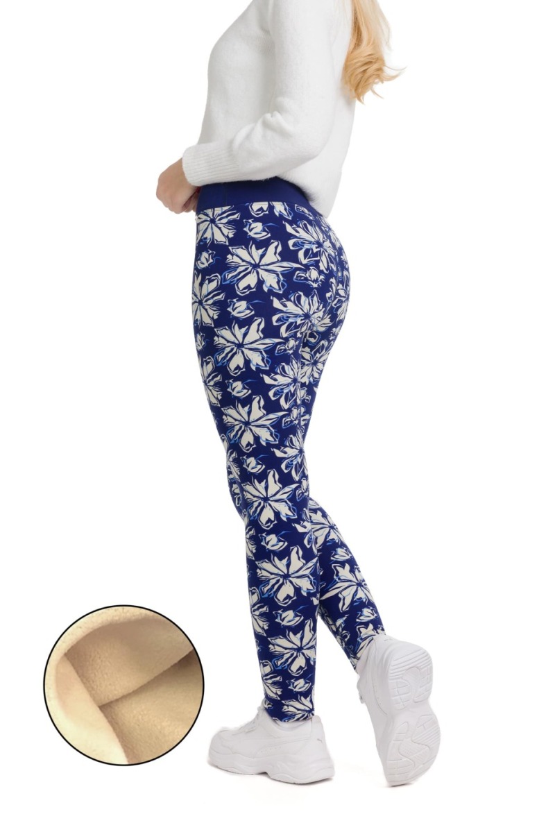 Lanuma ženske podložene thermo pajkice Snaera v modri barvi z belim cvetličnim vzorcem in svetlo modrimi obrobami – modne in prijetno tople.