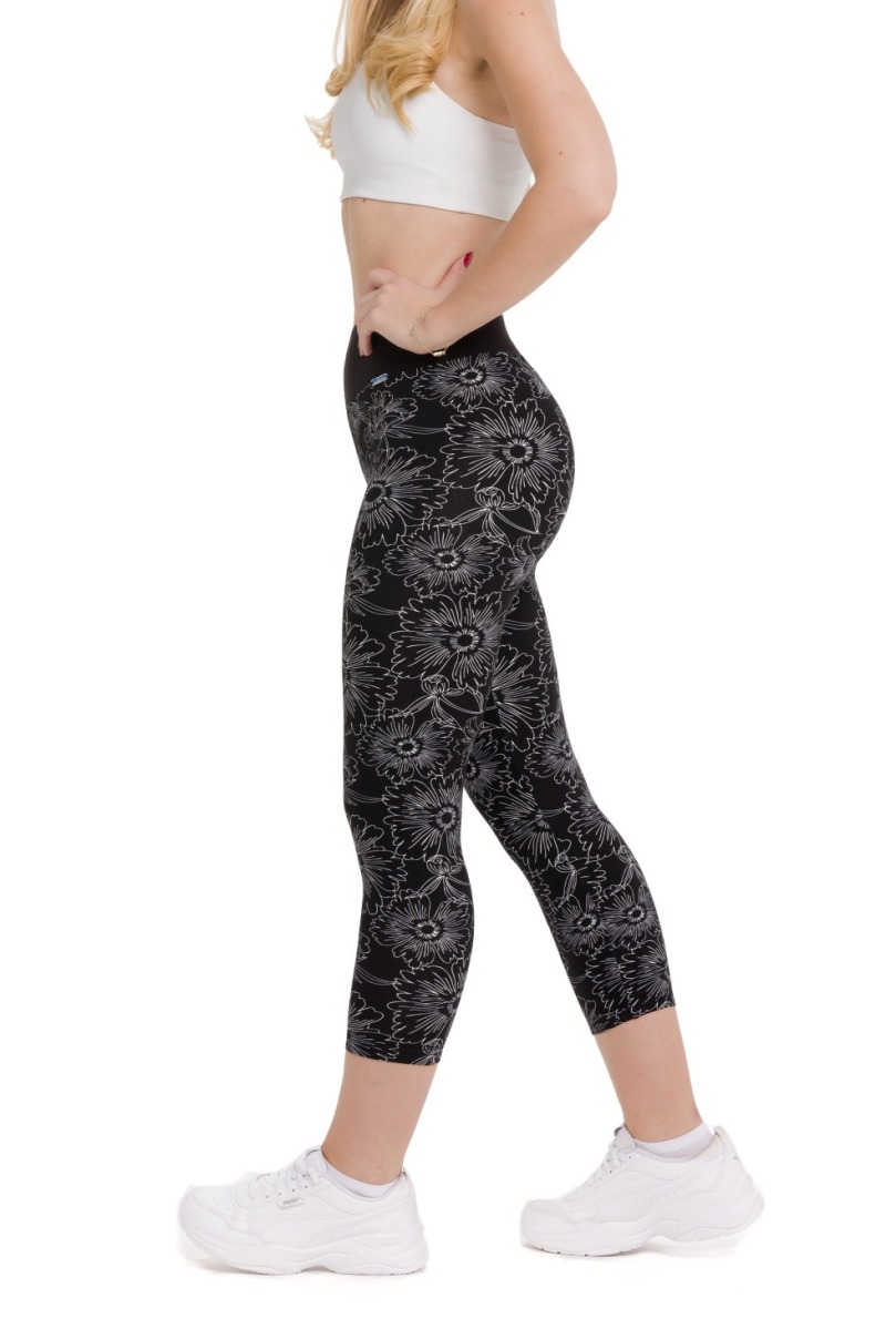 Lanuma ženske pajkice Nerosa capri v črni barvi z belim cvetličnim vzorcem – elegantne, mehke in udobne za vsak dan.