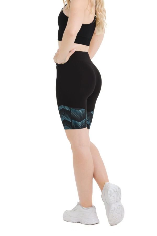 Lanuma shorts pajkice Nalia – črne športne shorts pajkice z geometrijskim vzorcem Lanuma shorts pajkice Nalia – črne športne shorts pajkice z geometrijskim vzorcem