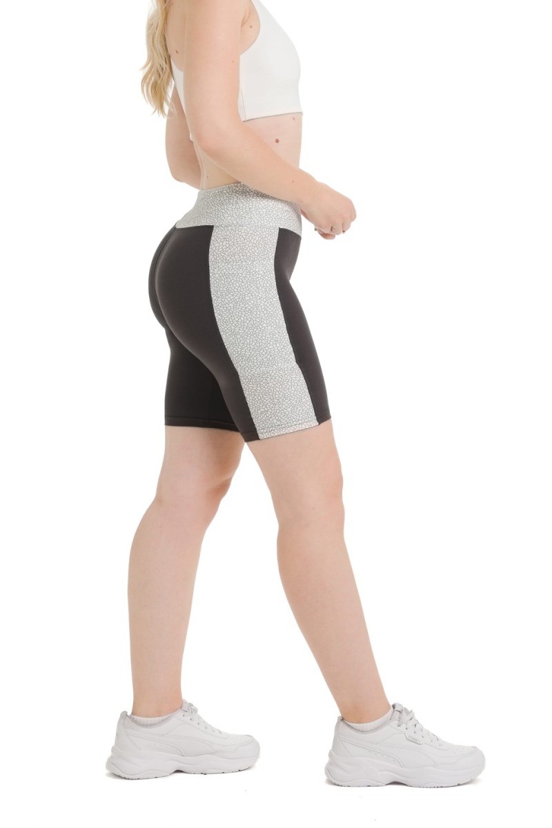 Lanuma shorts pajkice Bianca – temno sive športne shorts pajkice z visokim pasom in stranskim žepom